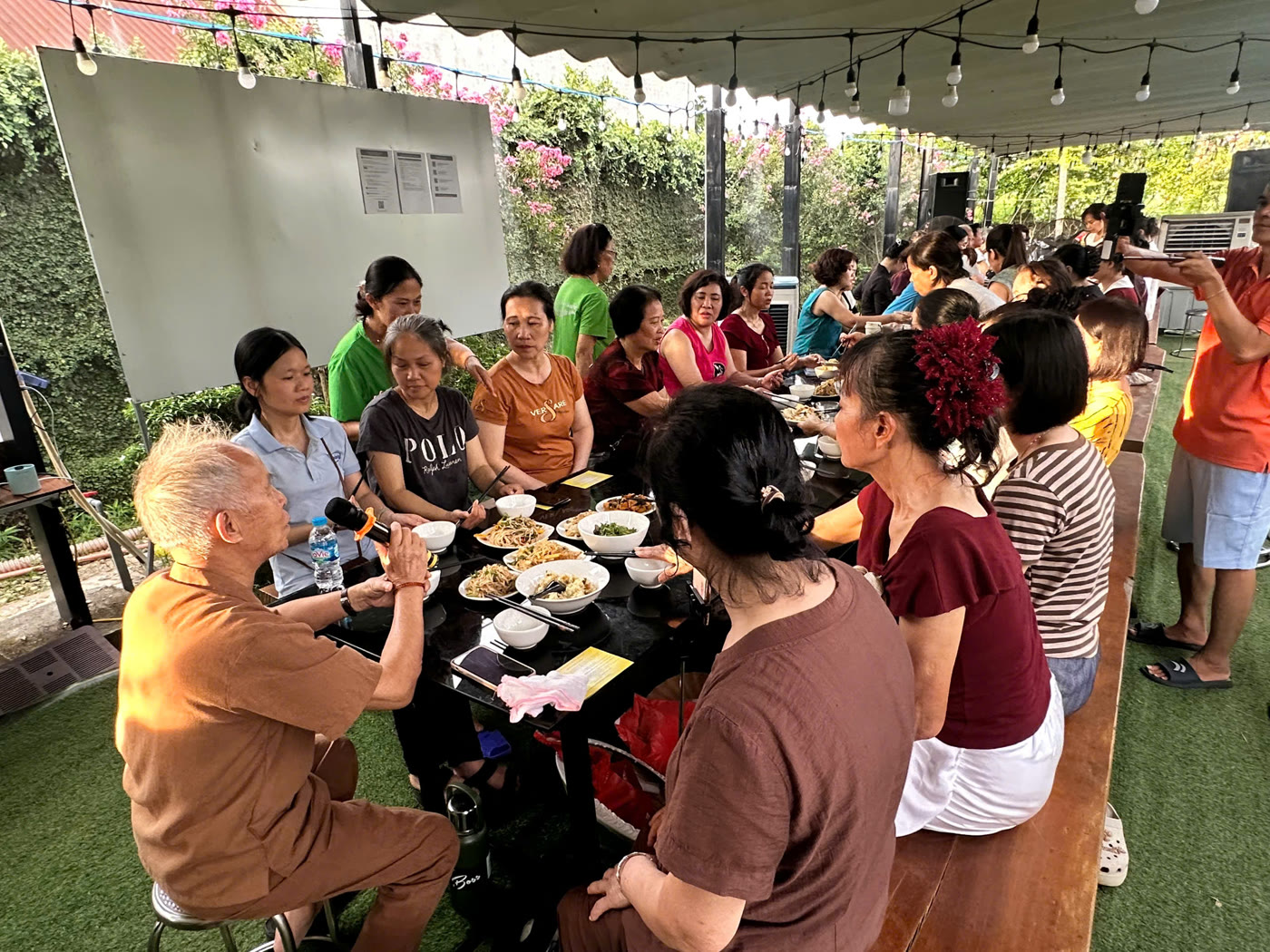 Khoảnh khắc tại chương trình